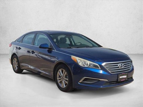 Used 2017 Hyundai Sonata SE FWD image 3