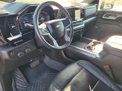Used 2025 Chevrolet Silverado 3500 LTZ w/ LTZ Premium Package AWD/4WD image 14