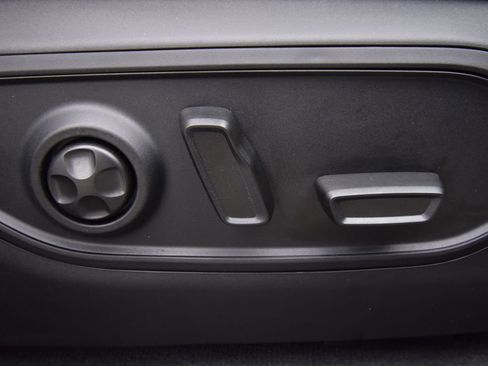 New 2026 Jeep Grand Cherokee Limited image 19