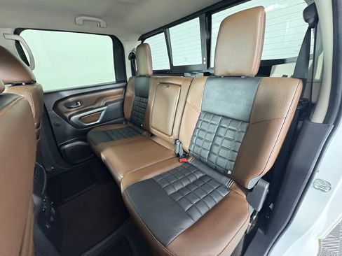 Used 2019 Nissan Titan Platinum Reserve w/ Platinum Utility Package AWD/4WD image 18