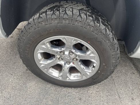 Used 2017 RAM 1500 Laramie AWD/4WD image 29