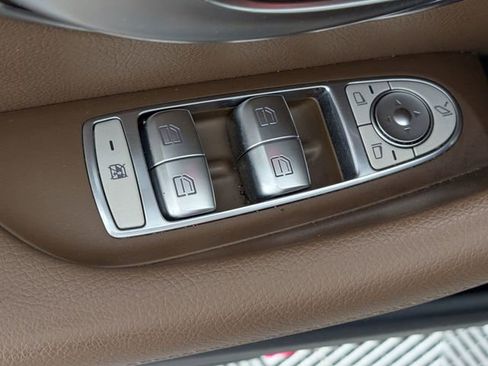 Used 2018 Mercedes-Benz E 300 image 12