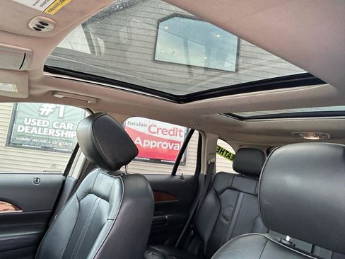 Used 2013 Lincoln MKX AWD image 18