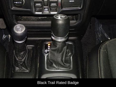 Used 2021 Jeep Wrangler Unlimited Sport AWD/4WD image 32