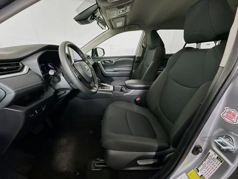 Used 2025 Toyota RAV4 LE image 13