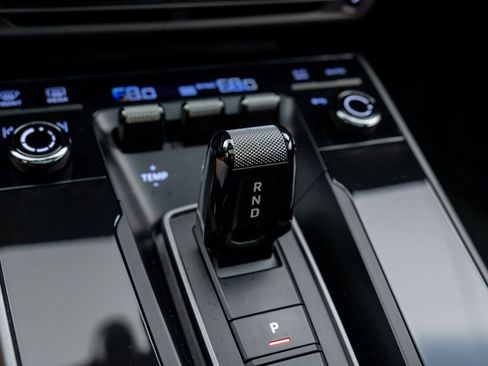 Certified 2024 Porsche 911 Carrera image 20