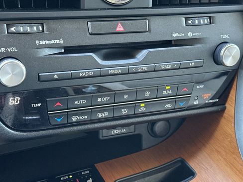 Certified 2022 Lexus RX 350 AWD w/ Premium Package image 20
