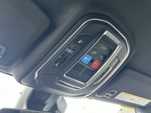 New 2026 Jeep Grand Cherokee Altitude image 25