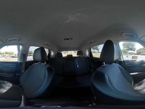 Used 2025 Kia Seltos S image 36