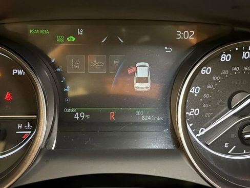 Used 2024 Toyota Camry XSE w/ Navigation Package image 33