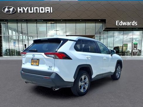 Used 2024 Toyota RAV4 XLE AWD/4WD image 7