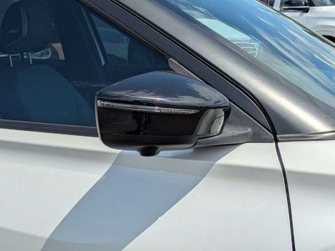 Used 2021 Nissan Kicks SR w/ SR Premium Package FWD image 12