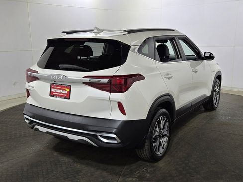 Used 2022 Kia Seltos EX image 7