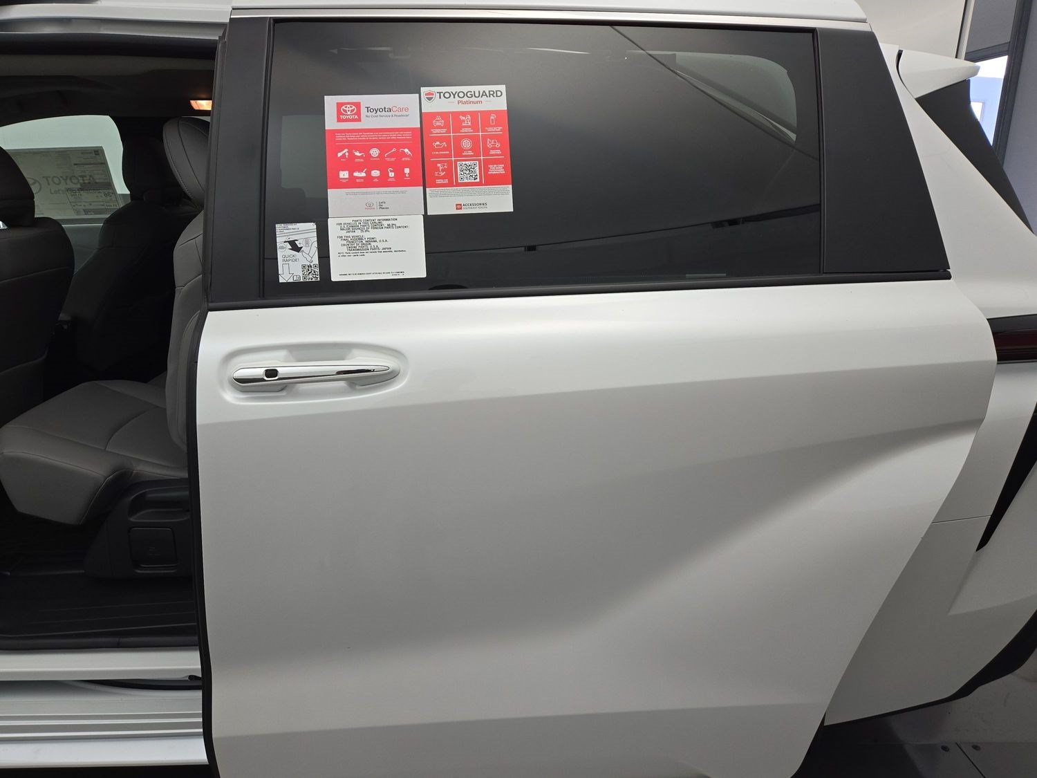 New 2026 Toyota Sienna XLE FWD image 20