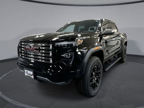 New 2025 GMC Canyon Denali w/ LPO, Denali Black Edition image 1