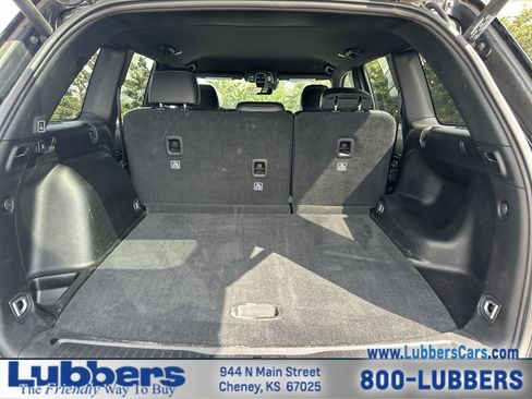 Used 2025 Jeep Grand Cherokee Altitude image 20
