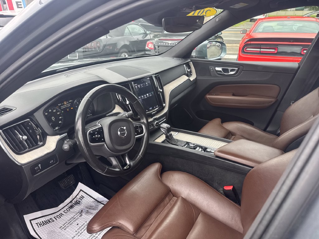 Used 2018 Volvo XC60 T6 Inscription w/ Convenience Package AWD/4WD image 32