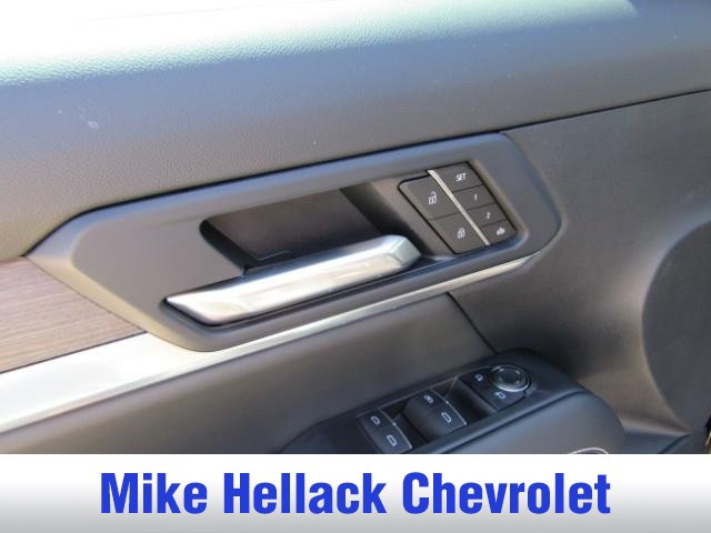Used 2026 GMC Terrain Denali w/ LPO, Floor Liner Package AWD/4WD image 7