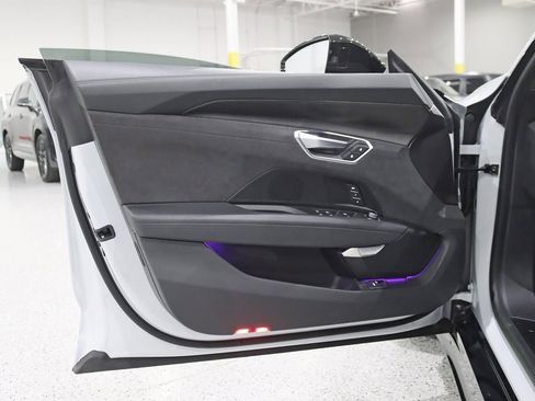 Used 2023 Audi e-tron GT Premium Plus w/ Performance Package image 34