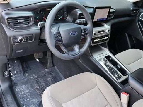 Used 2023 Ford Explorer 4WD image 13