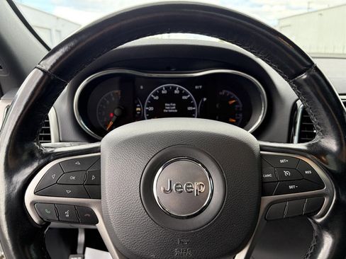 Used 2020 Jeep Grand Cherokee Limited w/ Luxury Group II RWD image 13