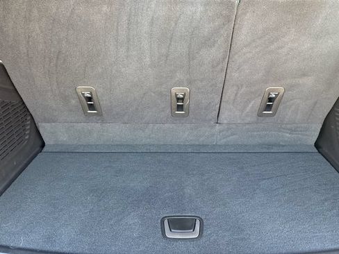 Used 2021 Chevrolet Tahoe Premier RWD image 10