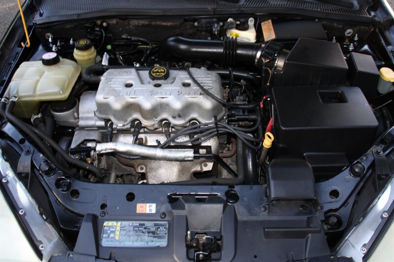 Used 2010 Ford Focus SEL FWD image 18