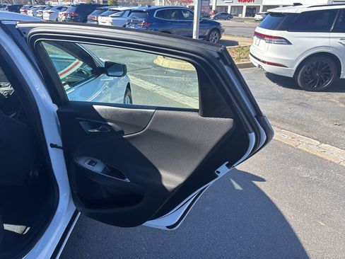 Used 2020 Chevrolet Malibu LT image 20