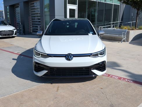 Used 2024 Volkswagen Golf R AWD/4WD image 3