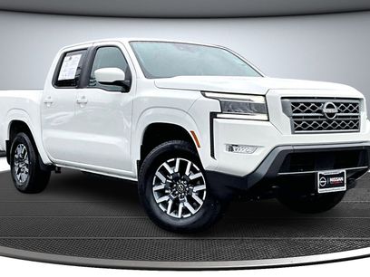 Used 2024 Nissan Frontier SL w/ Technology Package