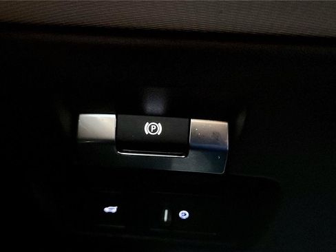 Used 2021 Land Rover Discovery Sport S R-Dynamic image 45