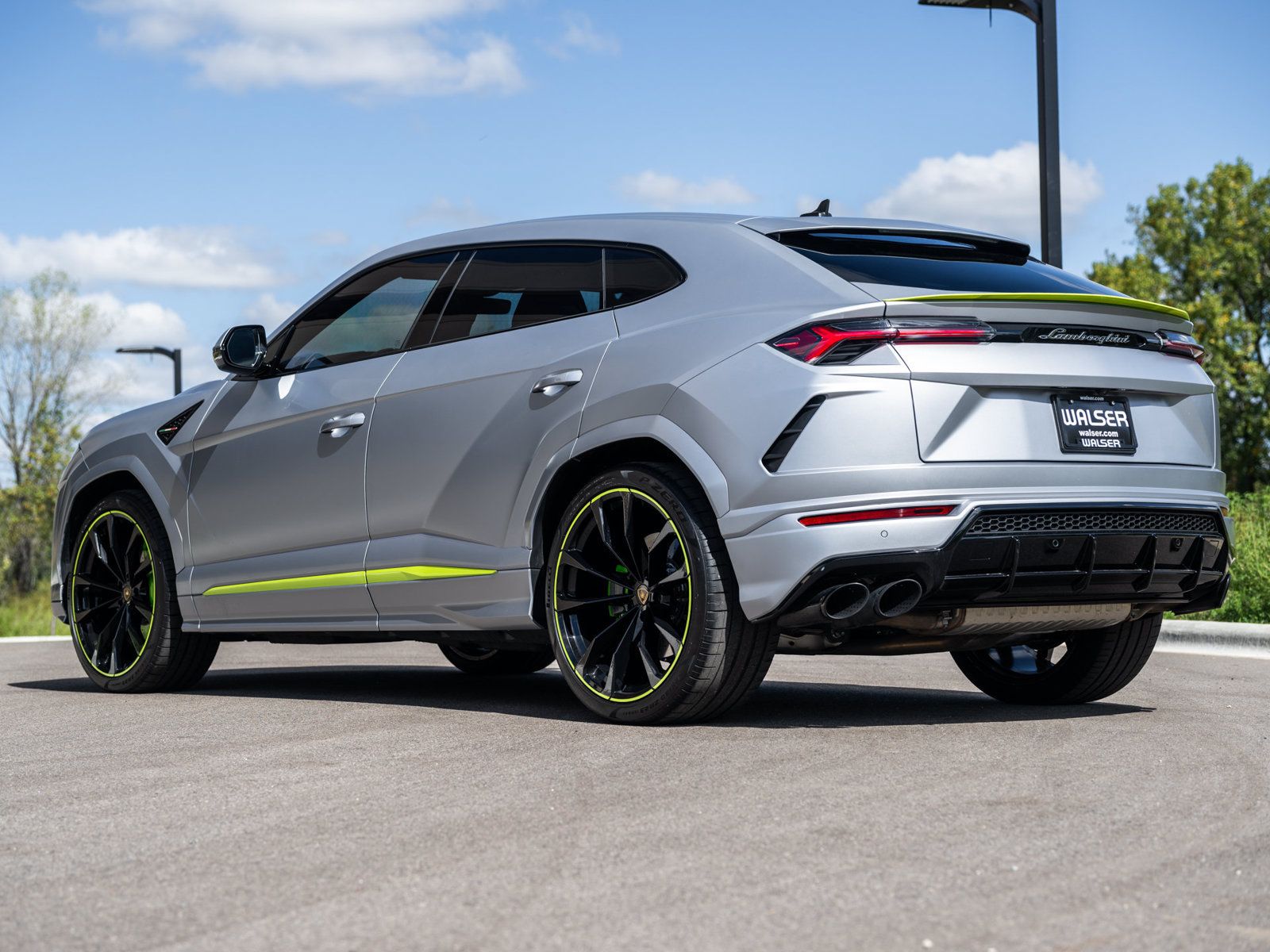 Used 2021 Lamborghini Urus AWD/4WD image 4