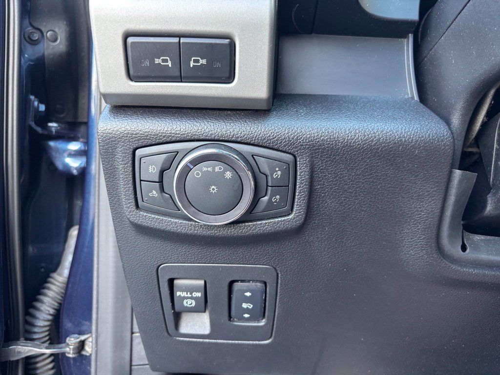 Used 2018 Ford F150 Lariat AWD/4WD image 39