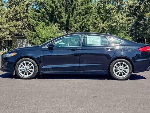 Used 2020 Ford Fusion SE FWD image 8