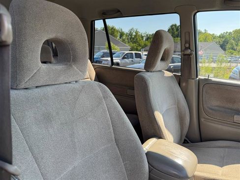 Used 2005 Suzuki XL7 2WD image 12