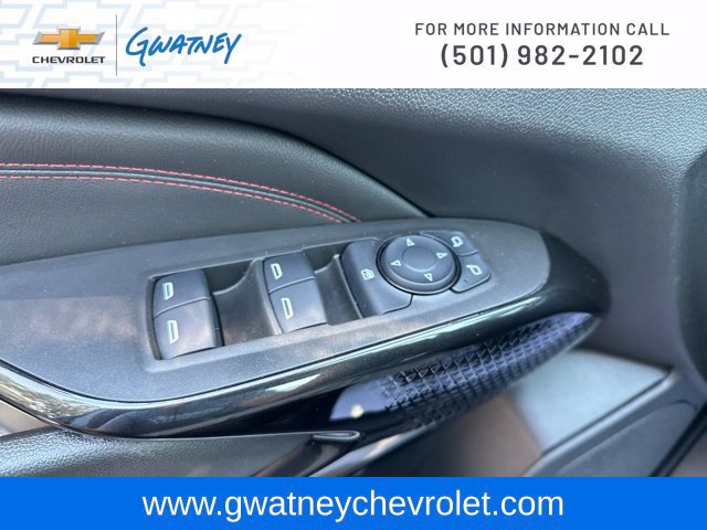 Used 2024 Chevrolet Trax RS w/ Sunroof Package FWD image 19