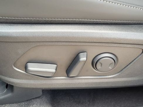 New 2026 Kia Sorento S FWD image 10