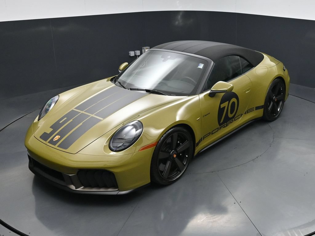 Certified 2026 Porsche 911 GTS RWD image 20