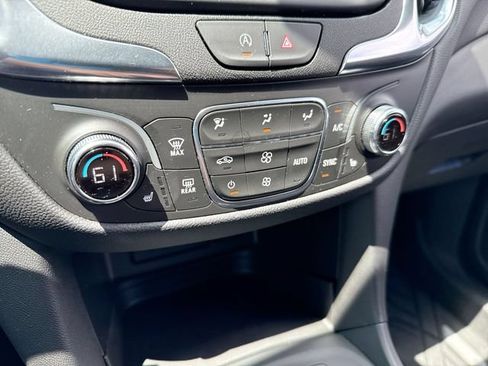 Used 2024 Chevrolet Equinox LT w/ LPO, Floor Liner Package AWD/4WD image 19