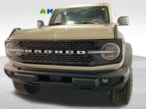 New 2026 Ford Bronco Outer Banks w/ Sasquatch Package image 8