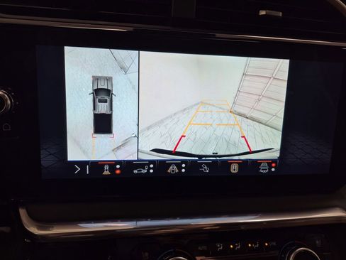 Used 2024 GMC Sierra 2500 Denali Ultimate image 15