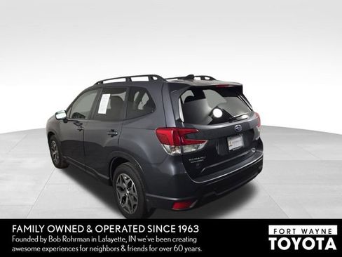 Used 2024 Subaru Forester Premium AWD/4WD image 9