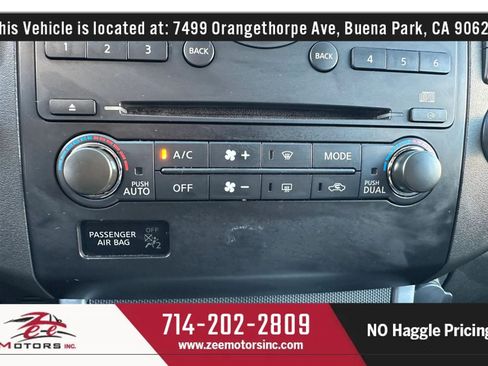 Used 2011 Nissan Pathfinder SV RWD image 33