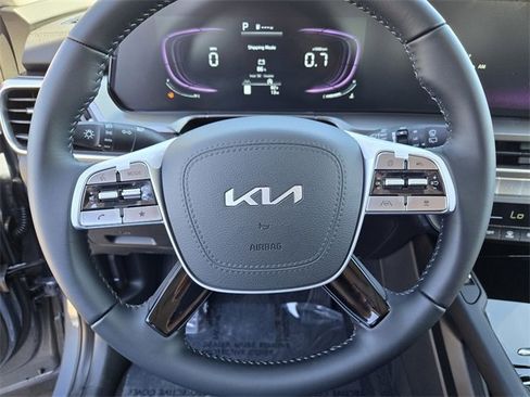 New 2025 Kia Telluride S image 17