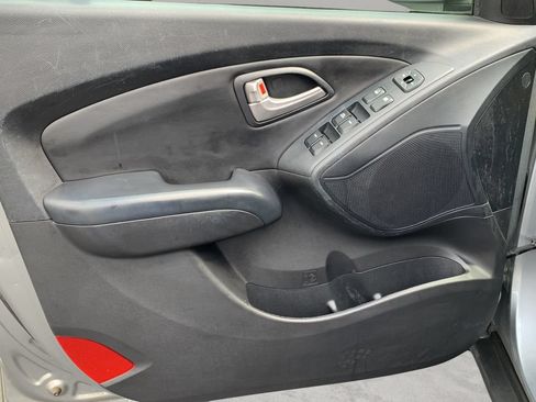 Used 2013 Hyundai Tucson GLS FWD image 11
