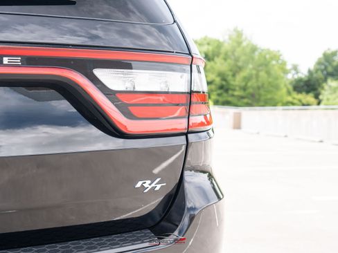 Used 2023 Dodge Durango R/T RWD image 46