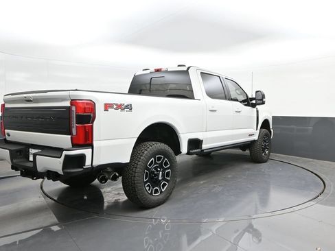 Used 2026 Ford F250 Platinum AWD/4WD image 4