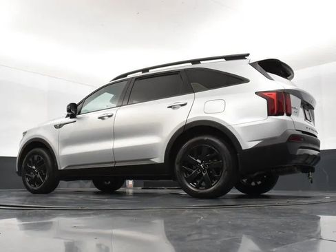 Used 2022 Kia Sorento S image 12