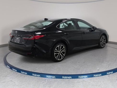 Used 2026 Toyota Camry XLE AWD/4WD image 6