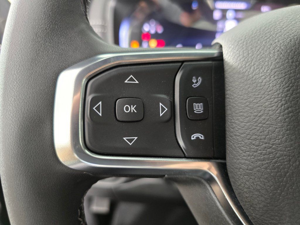 New 2026 RAM 2500 Laramie AWD/4WD image 25